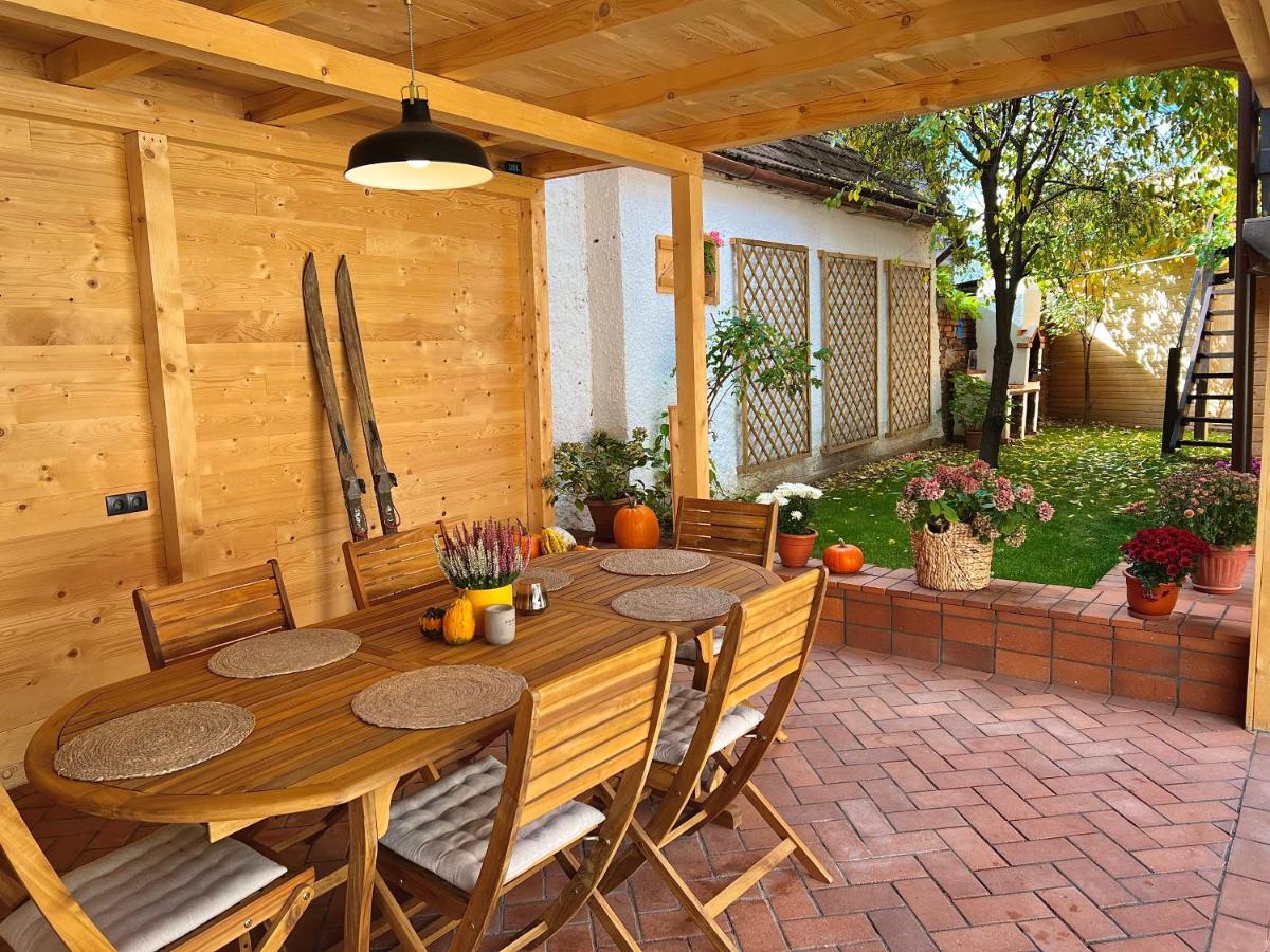 Victoria Gasthaus Rasnov - Charming Vacation House In Rasnov Εξωτερικό φωτογραφία